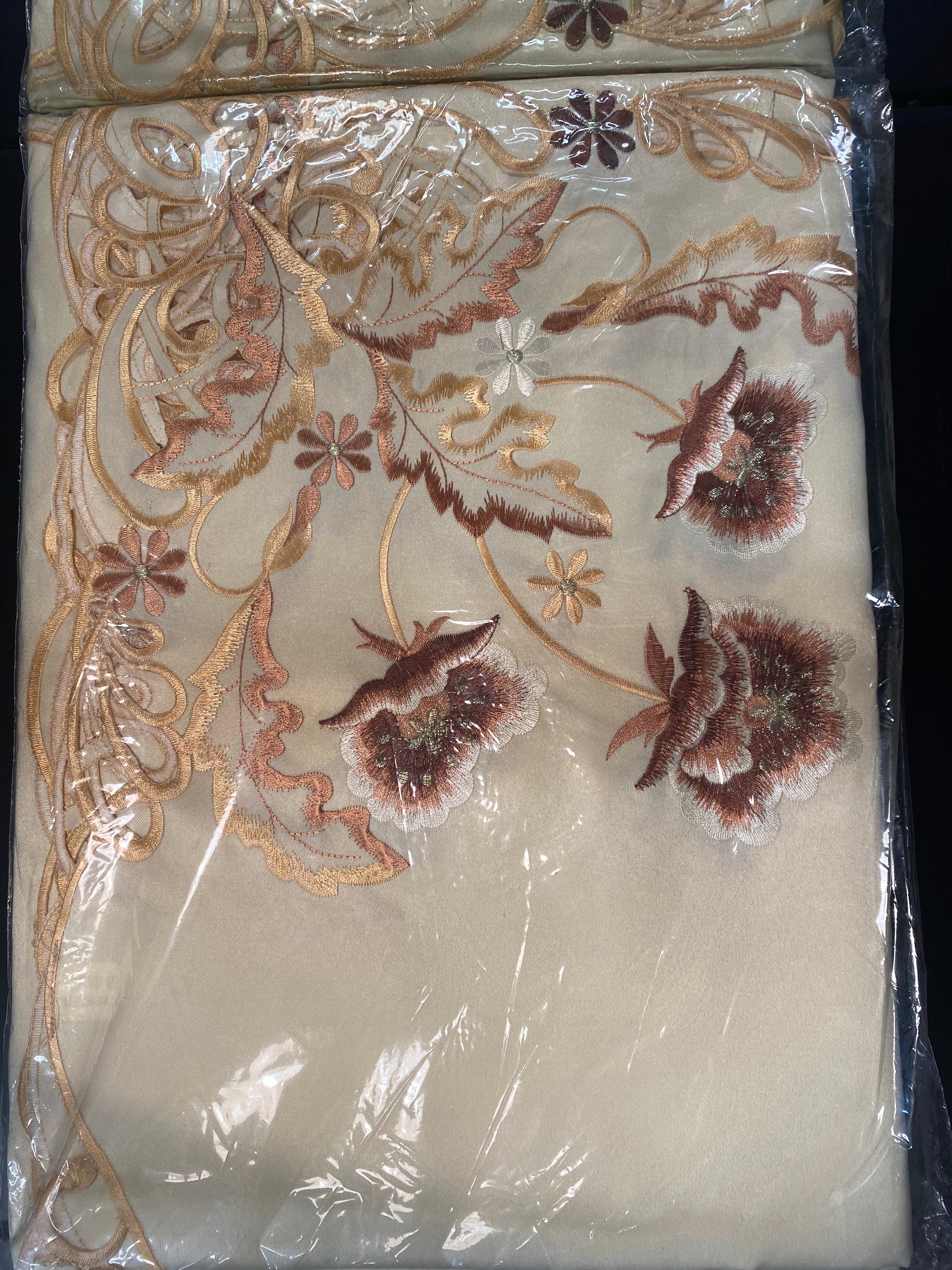 Fine Luxury Tablecloths